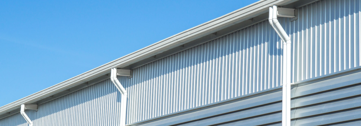 Close up wall and roof of Factory or warehouse building in industrial estate